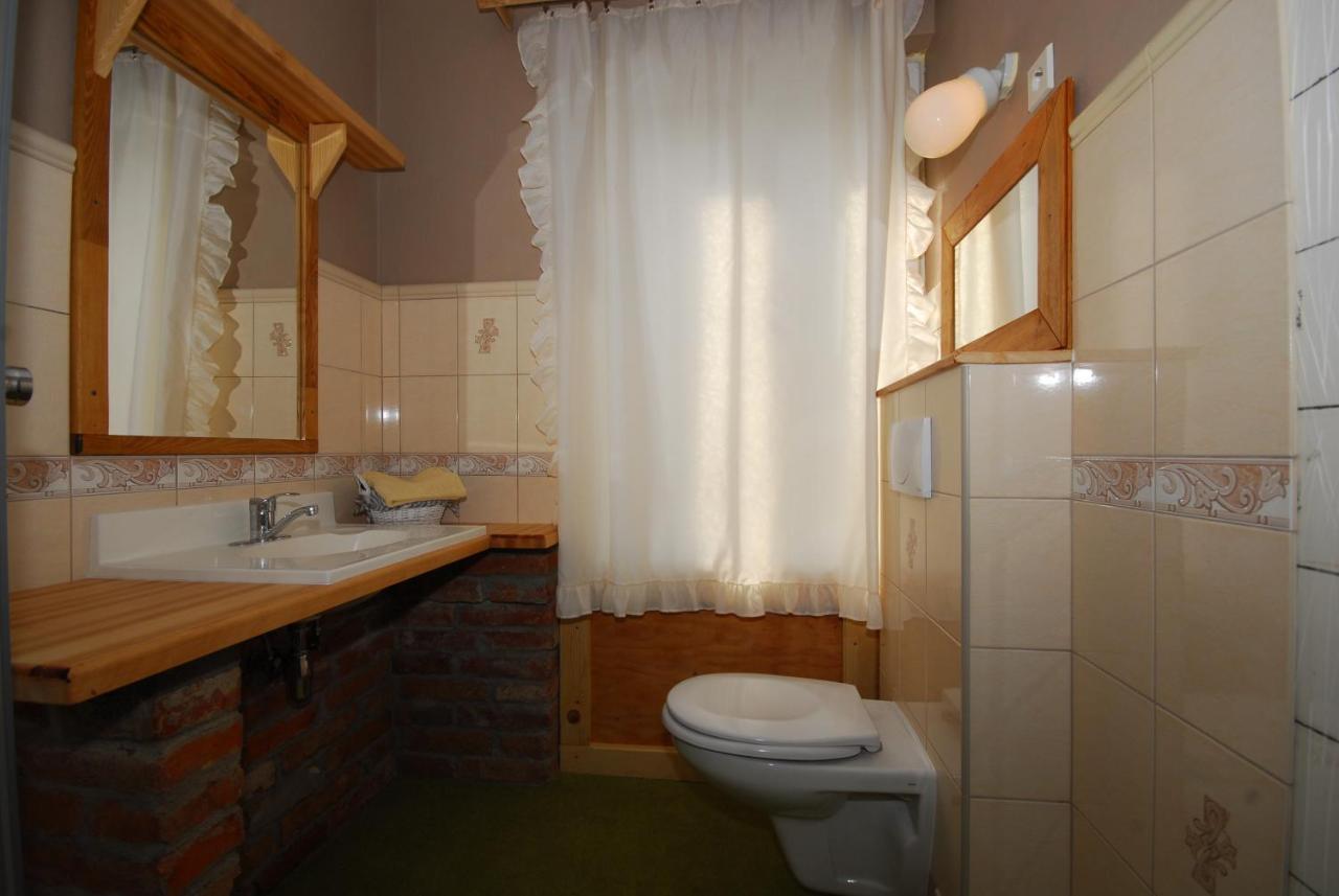 Privat Henry Bed & Breakfast Liptovsky Mikulas Bagian luar foto