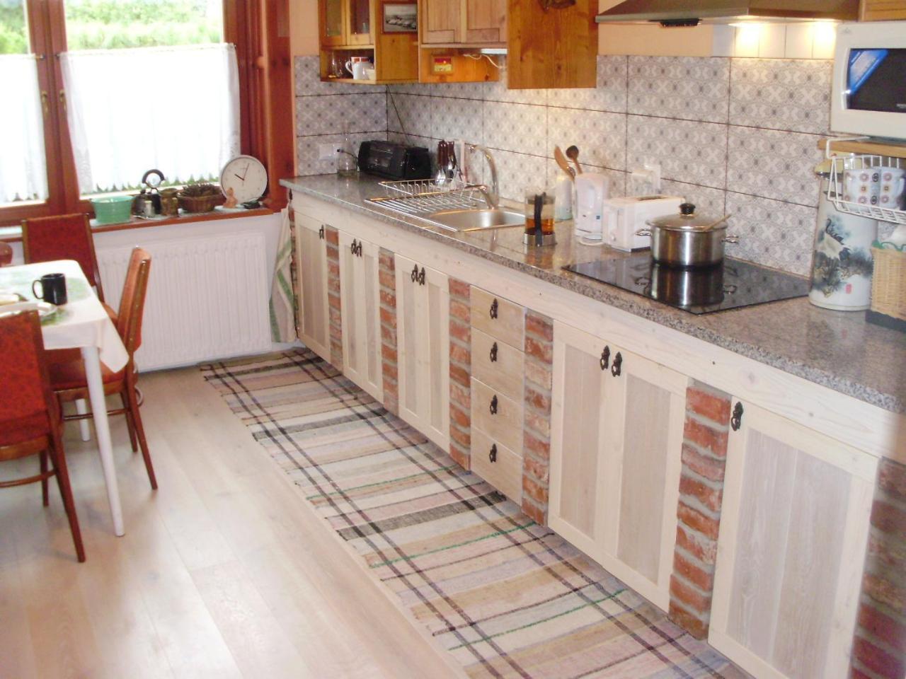 Privat Henry Bed & Breakfast Liptovsky Mikulas Bagian luar foto